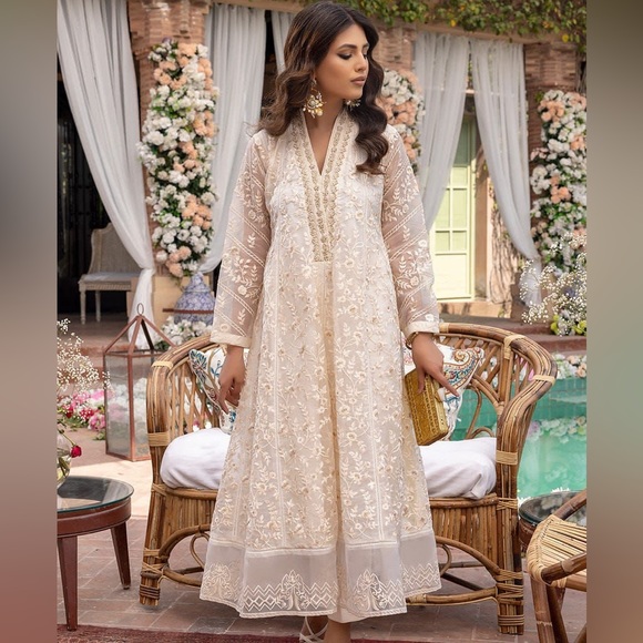 Salwar Kameez Dresses & Skirts - ❗️❗️SOLD❗️❗️EID SALE Accepting Offers❗️Indian/ Pakistani 3 piece
